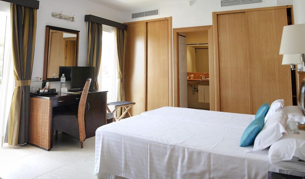 Hotel Apartamentos Cala Santanyi Eksteriør bilde