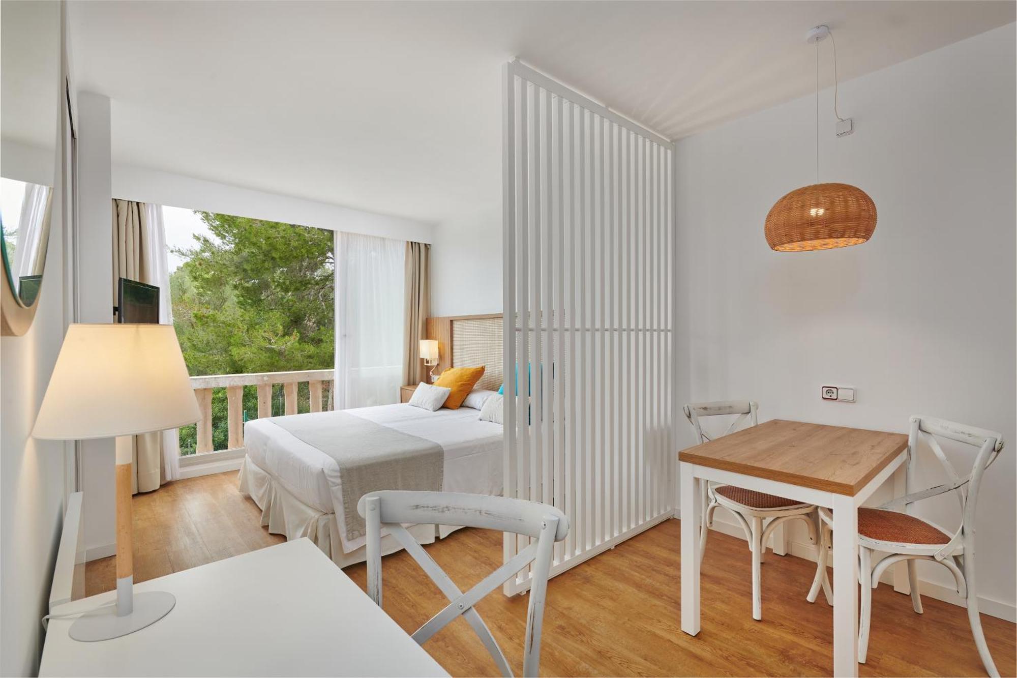 Hotel Apartamentos Cala Santanyi Eksteriør bilde